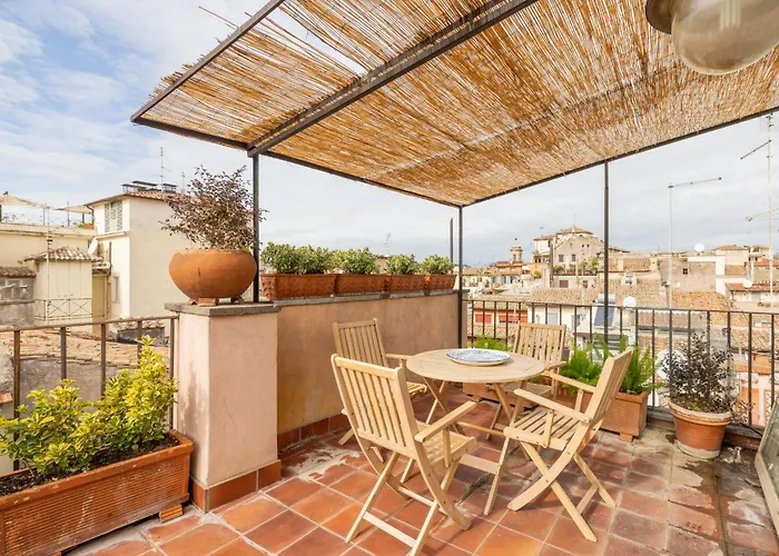 Pantheon Apartment With Terrace