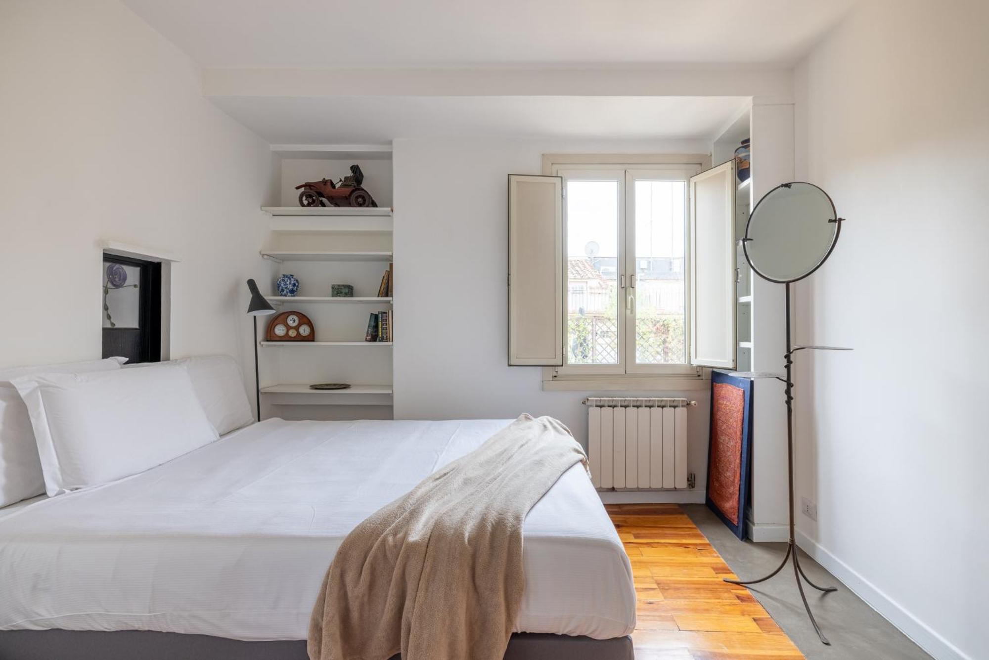 Apartment Pantheon With Terrace